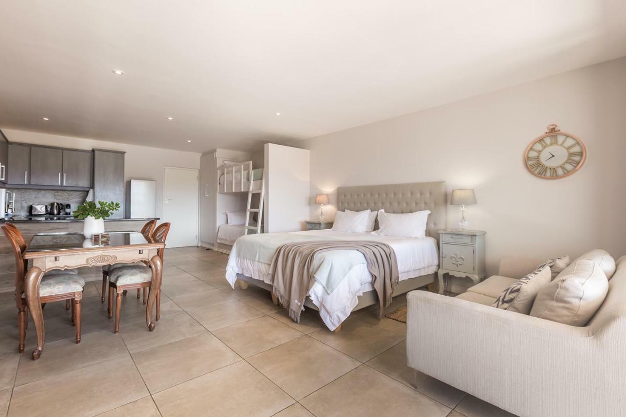 Sunrise Bay Self Catering Lägenhet Plettenberg Bay Exteriör bild
